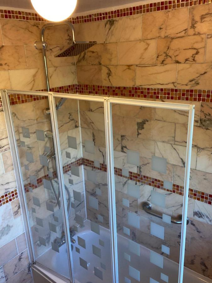 Beautiful 2 Bedroom & Balcony Flat In Central Лондон Экстерьер фото