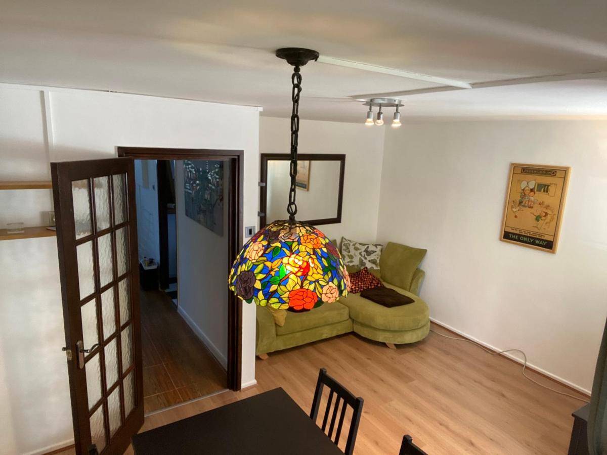 Beautiful 2 Bedroom & Balcony Flat In Central Лондон Экстерьер фото