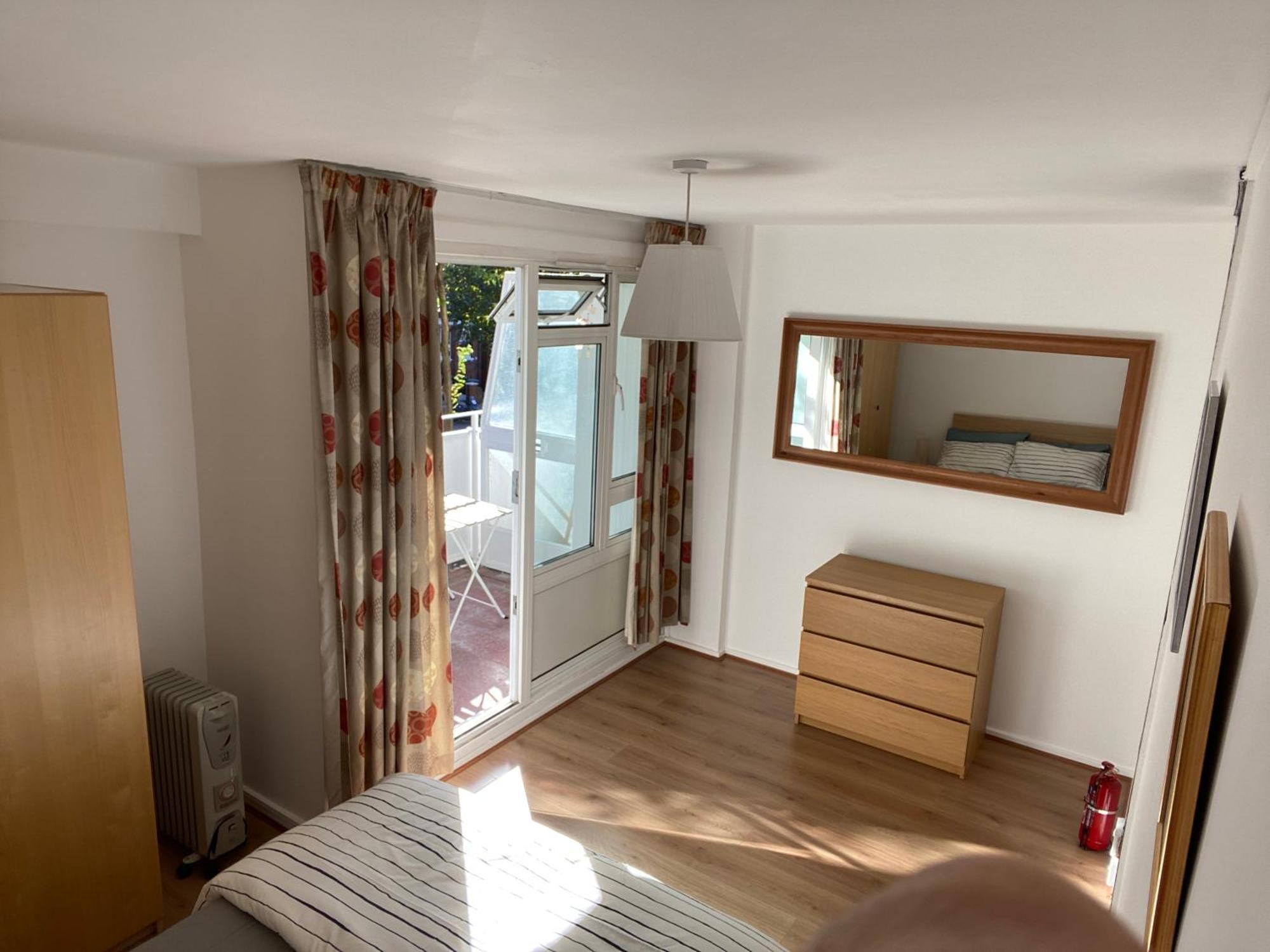 Beautiful 2 Bedroom & Balcony Flat In Central Лондон Экстерьер фото